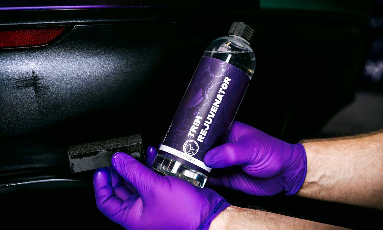 Produit rénovateur voiture plastique extérieur Produit rénovateur voiture plastique extérieur